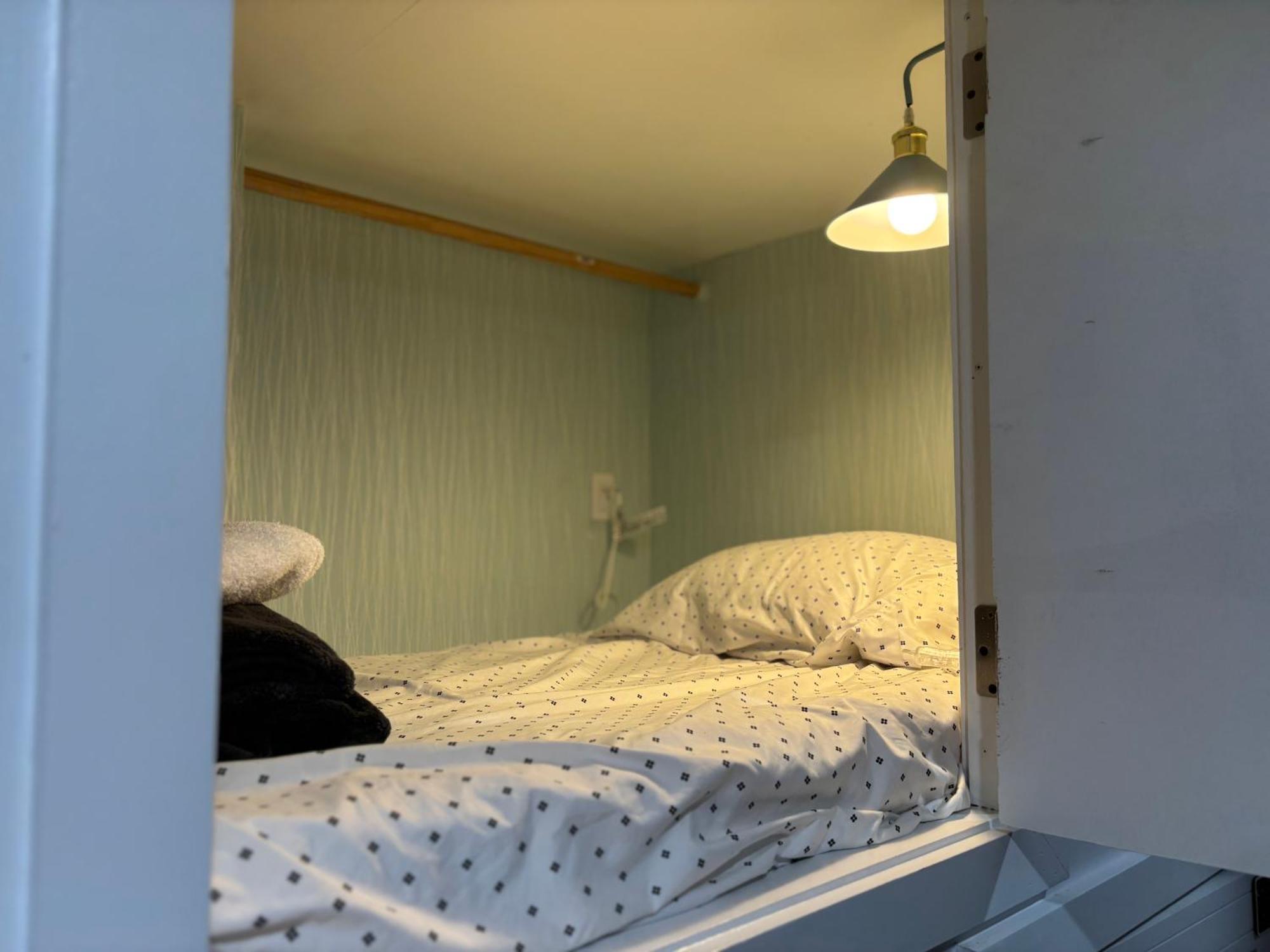Capsule Hostel Newark Buitenkant foto